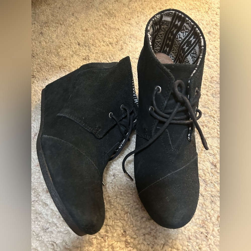 TOMS booties